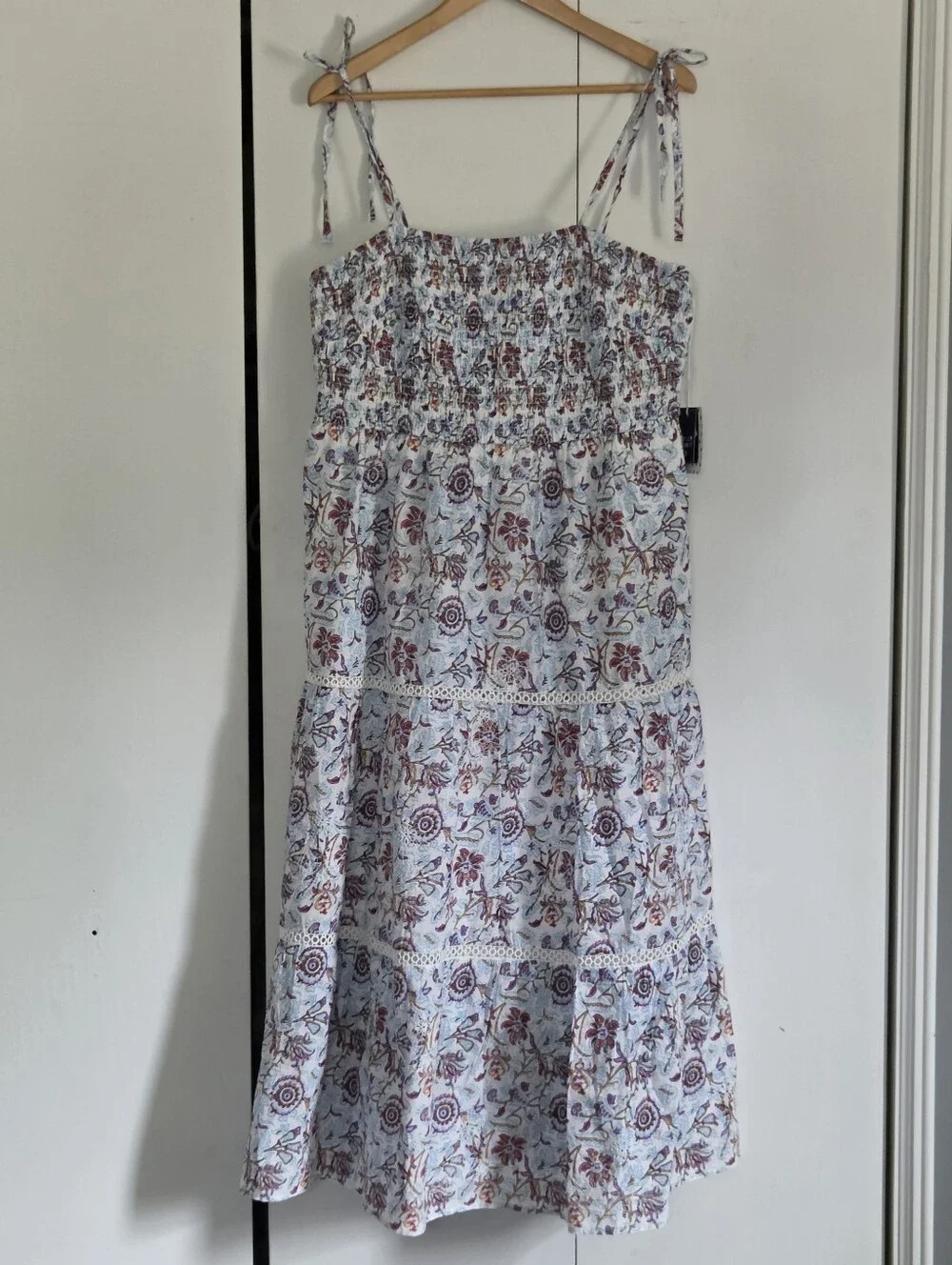 Roller Rabbit X TARGET White Midi Dress with Mauve and Light Blue Floral Print